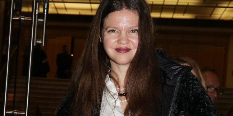 Η-ηθοποιός-Λίλα-Μπακλέση-ανακοίνωσε-ότι-είναι-έγκυος-–-Το-βίντεο-με-φουσκωμένη-κοιλιά