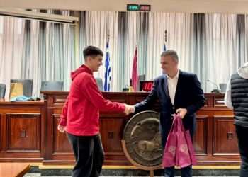 Στο-Δημαρχείο-της-Λάρισας-αθλητές-της-γερμανικής-svc04-sonneberg-–-Θ.-Μαμάκος:-«Σε-αυτή-την-πόλη-έχετε-μόνο-φίλους»