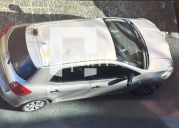 Ζευγάρι-γλύτωσε-από-τύχη-στον-ΒΟΑΚ-όταν-κομμάτι-τσιμέντου-από-γέφυρα-προσγειώθηκε-στην-οροφή-του-αυτοκινήτου