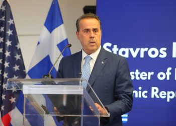 Έπεσαν-οι-υπογραφίες-για-το-«block-2»-στο-Ιόνιο-–-Έως-270-δισ.-κυβικά-μέτρα-οι-εκτιμήσεις-για-τα-αποθέματα-φυσικού-αερίου