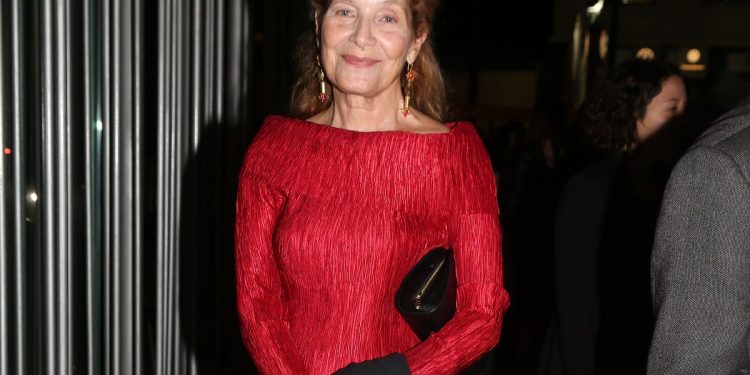 Αιμιλία-Υψηλάντη:-«Δεν-κάνω-θέατρο-για-να-ξεπεράσω-την-απώλεια»