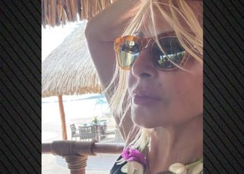 Η-Άννα-Βίσση-στο-νησί-Μπόρα-Μπόρα,-η-φωτογραφία-που-ανέβασε-από-τις-διακοπές-της