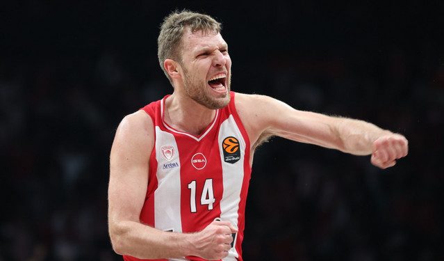 euroleague:-Ο-Βεζένκοβ-ψήφισε-τον-εαυτό-του-για-mvp-–-Οι-επιλογές-του-για-την-καλύτερη-5άδα