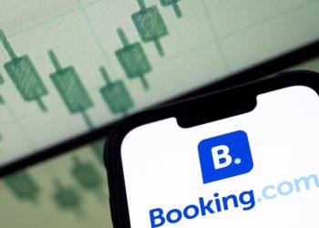 booking.com:-Χάκερς-μπήκαν-στην-πλατφόρμα-κι-έχουν-στα-χέρια-τους-τα-ονόματα,-κρατήσεις,-e-mails-και-τηλέφωνα-πελατών