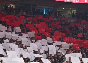 Ερυθρός-Αστέρας-και-Παρτίζαν-δέθηκαν-βαριά-τιμωρία-από-τη-euroleague-για-τα-επεισόδια-στο-μεταξύ-τους-ντέρμπι