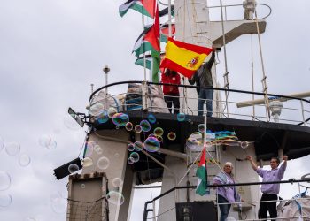 Ισπανία:-Από-τη-Βαρκελώνη-αναχώρησαν-πλοία-με-ανθρωπιστική-βοήθεια-για-τη-Γάζα