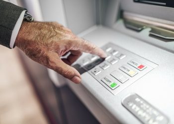 Συντάξεις-Μαΐου-2026:-Οι-ημερομηνίες-πληρωμής-και-οι-μεταβολές-στο-χρονοδιάγραμμα-λόγω-Πρωτομαγιάς