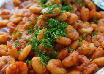 Γαρίδες-σαγανάκι,-ένας-μεζές-στον-οποίο-κανείς-δεν-αντιστέκεται