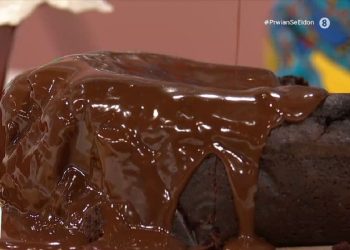 vegan-κέικ-κακάο-με-γκανάζ-φυστικοβούτυρο