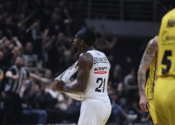 ΠΑΟΚ-–-Άρης-betsson-88-77:-Ταϊρί-και-Μπέβερλι-έκριναν-το-ντέρμπι-της-Θεσσαλονίκης-και-ο-«δικέφαλος»-κλείδωσε-την-4άδα-στη-gbl