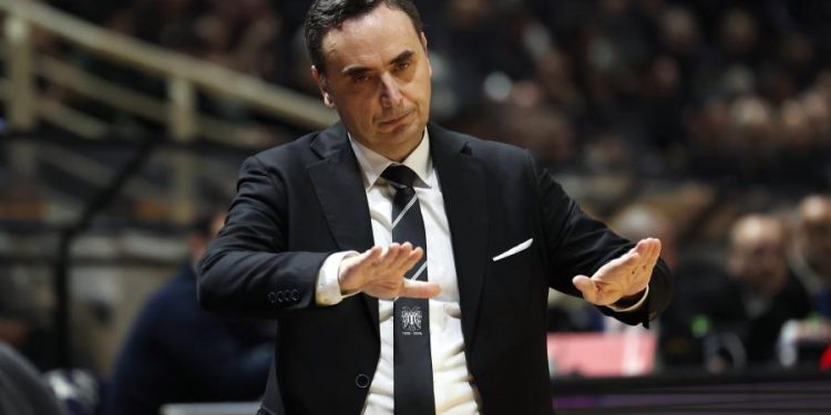 Μπούτσκος:-«Η-νίκη-αφιερωμένη-σε-όσους-έχουν-μπει-σε-ένα-βανάκι-για-να-βρεθούν-στο-πλευρό-του-ΠΑΟΚ»