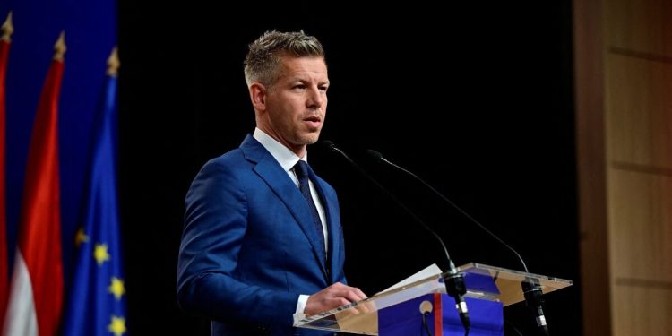 Τραμπ:-«Θεωρώ-ότι-θα-τα-πάει-καλά-ο-Μαγιάρ,-ο-Όρμπαν-είναι-καλός-άνθρωπος»