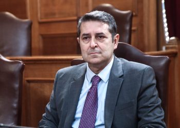 Γιώργος-Μυλωνάκης:-«Έχουμε-10-ημέρες-αγωνίας»,-είπε-ο-γιατρός-που-τον-χειρούργησε-–-Ξανά-στον-Ευαγγελισμό-ο-Μητσοτάκης