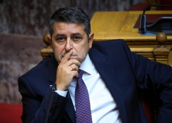 Γιώργος-Μυλωνάκης:-Για-ακόμη-αρκετά-24ωρα-διασωληνωμένος,-υπό-καταστολή,-στη-ΜΕΘ-μετά-τη-ρήξη-ανευρύσματος-εγκεφάλου