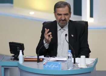 Η-Τεχεράνη-προειδοποιεί-τις-ΗΠΑ-για-τα-Στενά-του-Ορμούζ:-«Τα-πλοία-σας-θα-βυθιστούν-από-τους-πυραύλους-μας»