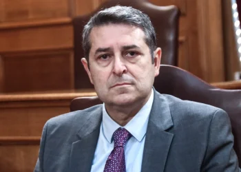 Διασωληνωμένος-με-ρήξη-ανευρύσματος-στον-εγκέφαλο-ο-Γιώργος-Μυλωνάκης-–-Στον-Ευαγγελισμό-ο-Μητσοτάκης-(upd)