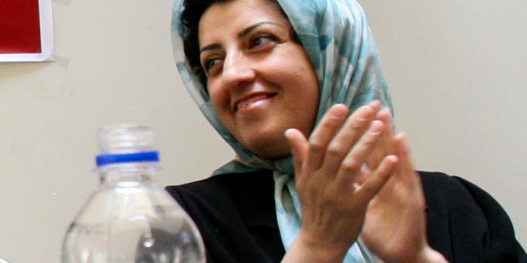 Σε-κρίσιμη-κατάσταση-η-φυλακισμένη-Ιρανή-νομπελίστρια-ειρήνης-Ναργκίς-Μοχαμαντί-–-Υπέστη-καρδιακή-προσβολή