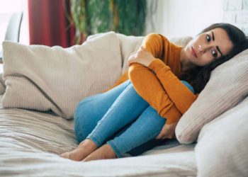 Τι-δείχνει-ο-φόβος-σου-να-μην-μείνεις-single