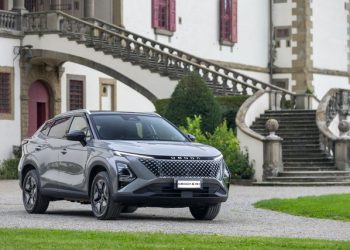 Οδηγούμε-τα-νέα-omoda-5-shs-h-και-omoda-9-shs-p-εντός-Αττικής