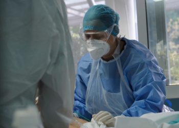 Πότε-παρουσιάζονται-στον-στρατό-οι-ειδικευόμενοι-γιατροί:-Η-αδικία-που-διορθώνει-το-νέο-νομοσχέδιο