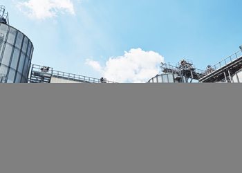 Πόλεμος-στο-Ιράν:-Πώς-«τρώει»-τα-θεμέλια-της-ευρωπαϊκής-παραγωγής-τροφίμων-και-οχημάτων