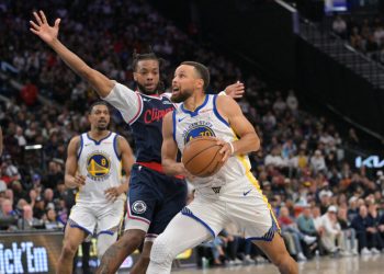 Αποτελέσματα-nba:-Οι-Σίξερς-προκρίθηκαν-στα-playoffs,-ανατροπή-με-Κάρι-για-τους-Γουόριορς