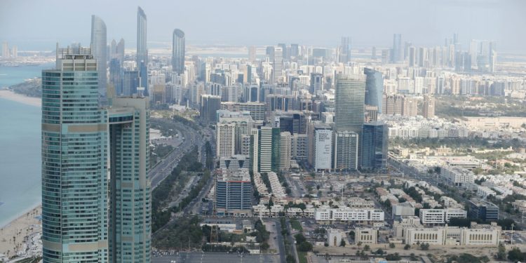 Τα-κράτη-του-Κόλπου-δανείζονται-10-δισ.-δολάρια-μέσω-ιδιωτικών-ομολόγων-λόγω-πολέμου,-με-επιτόκιο-έως-4,8%