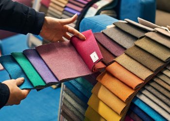 Υπό-πίεση-η-βιομηχανία-ένδυσης-–-κλωστοϋφαντουργίας-στην-Ευρώπη-και-το-2025
