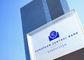 ΕΚΤ:-Αμετάβλητα-τα-επιτόκια-και-τον-Απρίλιο