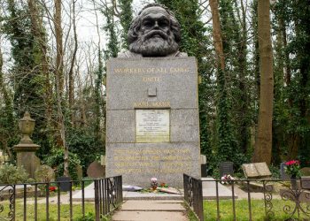 Από-τον-Μαρξ-στον-Τζορτζ-Μάικλ:-Το-ιστορικό-Χάιγκεϊτ-στο-Λονδίνο-είναι-πολλά-περισσότερα-από-ένα-νεκροταφείο