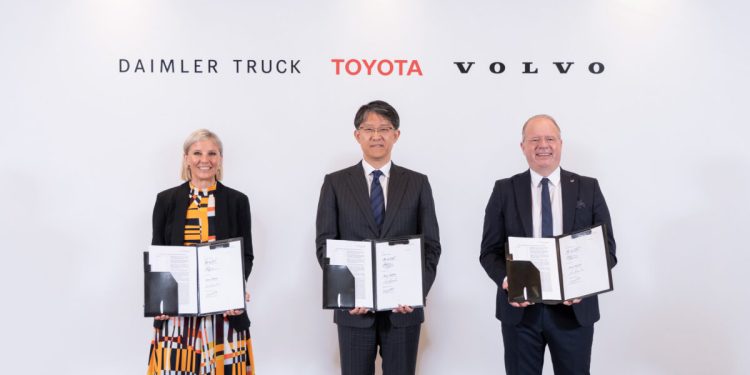 Κοινοπραξία-toyota,-daimler-truck-και-volvo-για-συστήματα-υδρογόνου-σε-βαρέα-οχήματα