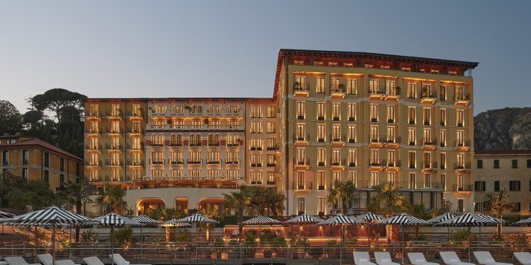 Λίμνη-Κόμο:-Το-ξενοδοχείο-που-όλοι-περίμεναν-στεγάζεται-σε-ένα-ιστορικό-παλάτσο