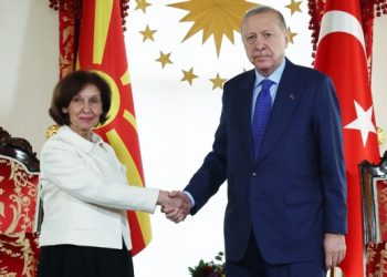 Συνάντηση-Ερντογάν-με-την-πρόεδρο-της-Βόρειας-Μακεδονίας-στην-Κωνσταντινούπολη