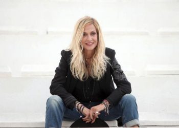 Η-απίστευτη-τιμή-για-το-diamond-εισιτήριο-για-τη-συναυλία-της-Άννας-Βίσση-στο-ΟΑΚΑ