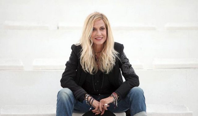 Η-απίστευτη-τιμή-για-το-diamond-εισιτήριο-για-τη-συναυλία-της-Άννας-Βίσση-στο-ΟΑΚΑ