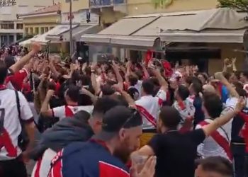 ΑΕΚ-–-Ράγιο-Βαγιεκάνο:-Ατμόσφαιρα-κερκίδας-στο-κέντρο-της-Αθήνας-από-τους-Ισπανούς