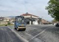 Νέα-ασφαλτόστρωση-στην-είσοδο-του-Τυρνάβου-–-Παρέμβαση-σε-κομβικό-σημείο-της-πόλης-(ΦΩΤΟ)