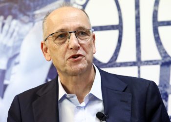 Λιόλιος:-«Όσο-και-αν-προσπαθήσουν-να-λασπολογήσουν-με-κακόγουστα-σκετσάκια,-το-ποτάμι-δεν-γυρίζει-πίσω»