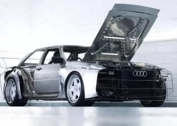 Το-θρυλικό-audi-quattro-επιστρέφει-απόλυτα-αναλογικό-και-v8