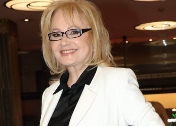 Αγγελική-Νικολούλη:-Υπάρχουν-συζητήσεις-για-να-μεταφερθούν-κάποια-από-τα-βιβλία-μου-στην-τηλεόραση