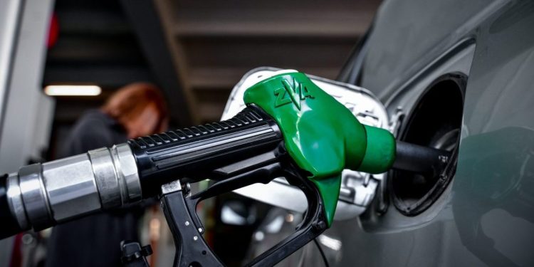 Τα-νέα-μέτρα-στήριξης-έναντι-της-ακρίβειας-–-Τι-εξετάζεται-για-Μάιο-και-Ιούνιο-με-φόντο-το-δημοσιονομικό-περιθώριο