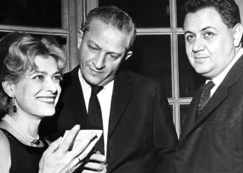 Σαν-σήμερα-17-Απριλίου:-Ο-Μάνος-Χατζιδάκις-κερδίζει-Όσκαρ-για-το-«Τα-Παιδιά-του-Πειραιά»