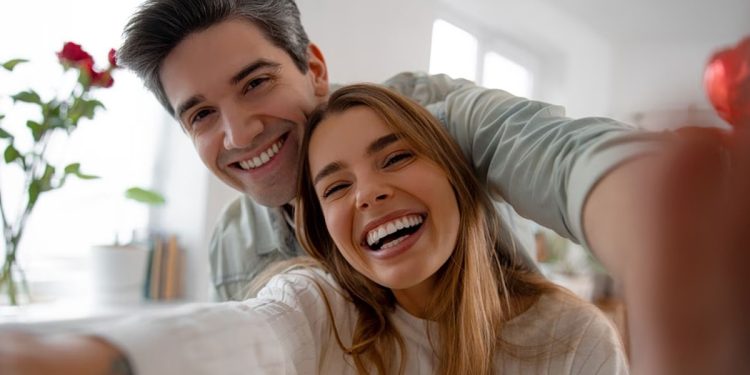 Τα-σημάδια-που-δείχνουν-αν-προχωράει-η-σχέση-σου