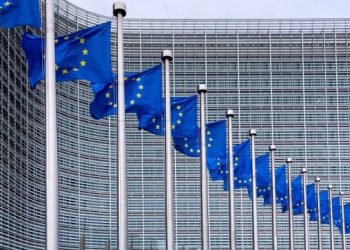 Η-Κομισιόν-ετοιμάζει-γραμμή-άμυνας-για-την-πιθανότητα-ενεργειακού-σοκ-από-τη-Μέση-Ανατολή