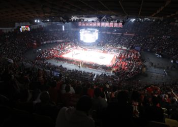 Κατάμεστο-το-ΣΕΦ-με-Μιλάνο