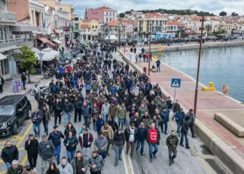 Αφθώδης-πυρετός:-Ο-αποκλεισμός-του-λιμανιού-έφερε-σύσκεψη-και-κονδύλι-8-εκατ.-ευρώ-–-«Θέλουν-να-κερδίσουν-χρόνο»-απαντούν-οι-Λέσβιοι