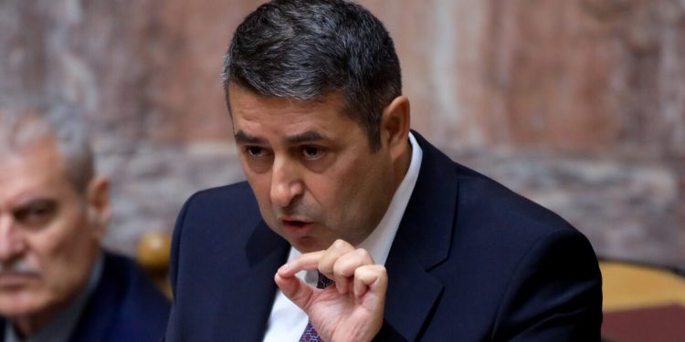 Γιώργος-Μυλωνάκης:-Τουλάχιστον-10-με-15-μέρες-θα-διαρκέσει-η-νοσηλεία-του,-κρίσιμες-οι-επόμενες-ημέρες