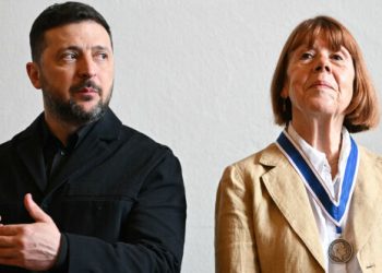 Στον-Ζελένσκι-και-στη-Ζιζέλ-Πελικό-απονεμήθηκαν-τα-διεθνή-βραβεία-«four-freedoms-award»