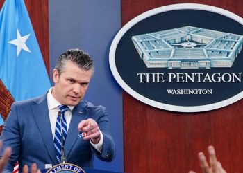 Ο-Πιτ-Χέγκσεθ-χρησιμοποίησε-προσευχή-από-το-«pulp-fiction»-σε-ομιλία-του-στο-Πεντάγωνο