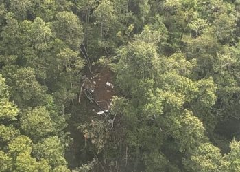 Συντριβή-ιδιωτικού-ελικοπτέρου-στην-Ινδονησία-–-Νεκροί-οι-επιβάτες-και-το-πλήρωμα